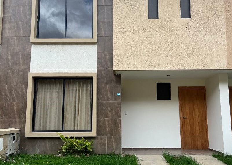 Casa de venta en cuenca condominio en Chaullabamba