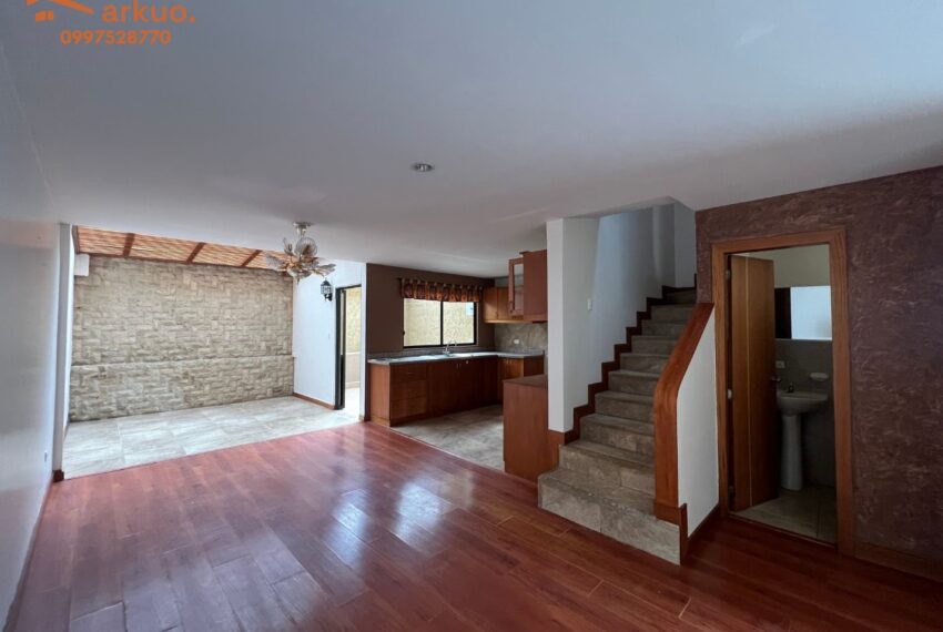 Casa de venta en cuenca condominio en Chaullabamba