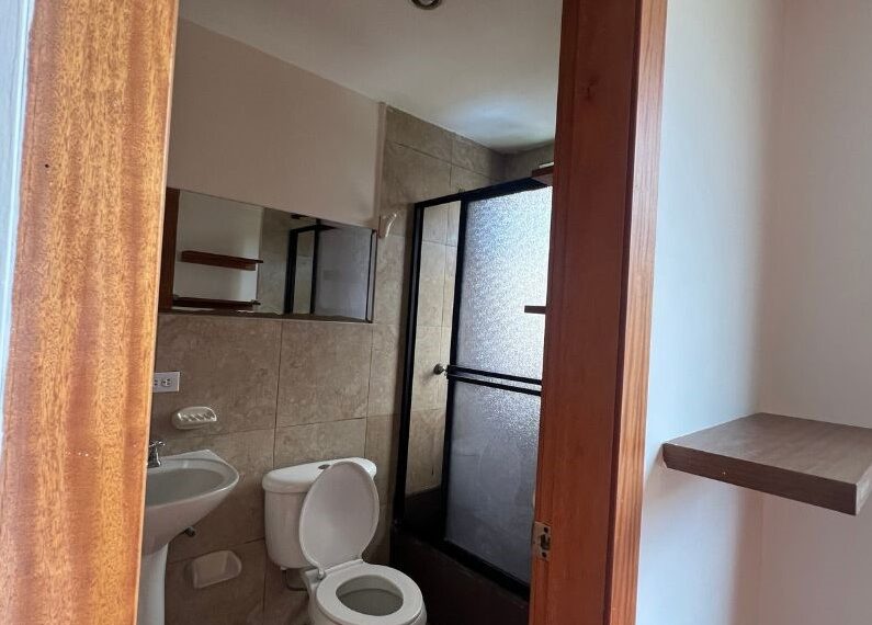 Casa de venta en cuenca condominio en Chaullabamba