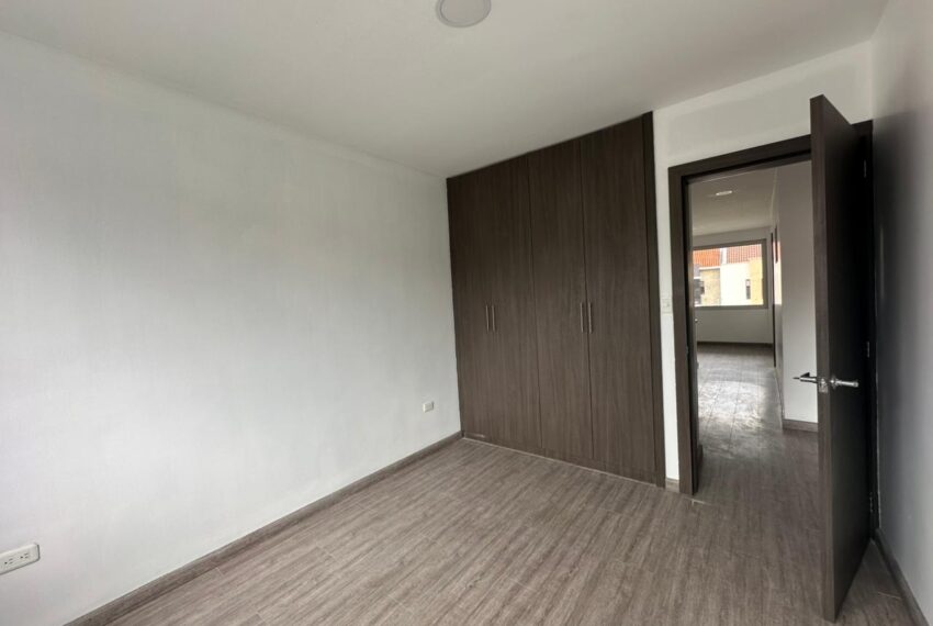 WhatsApp Image 2025-10-23 at 13.12.52 (2)