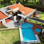 Casa de lujo en Paute con piscina climatizada y área social