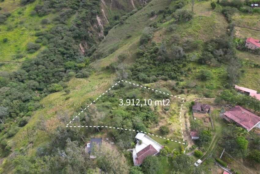 terreno en Yunguilla