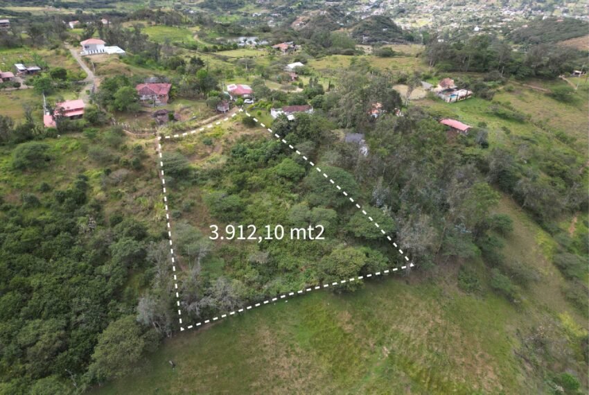 terreno en Yunguilla