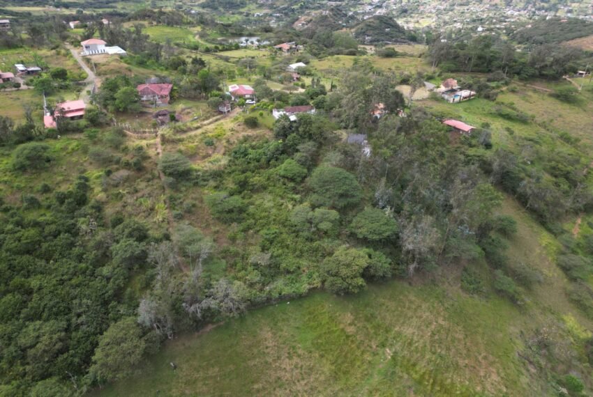 terreno en Yunguilla